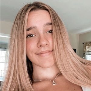 Meet your Posher, Mackenzie